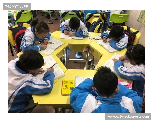 空手道国际级裁判员与教练员认证体系的优化与发展路径探讨 空手道国际级裁判员与教练员认证体系的优化与发展路径探讨